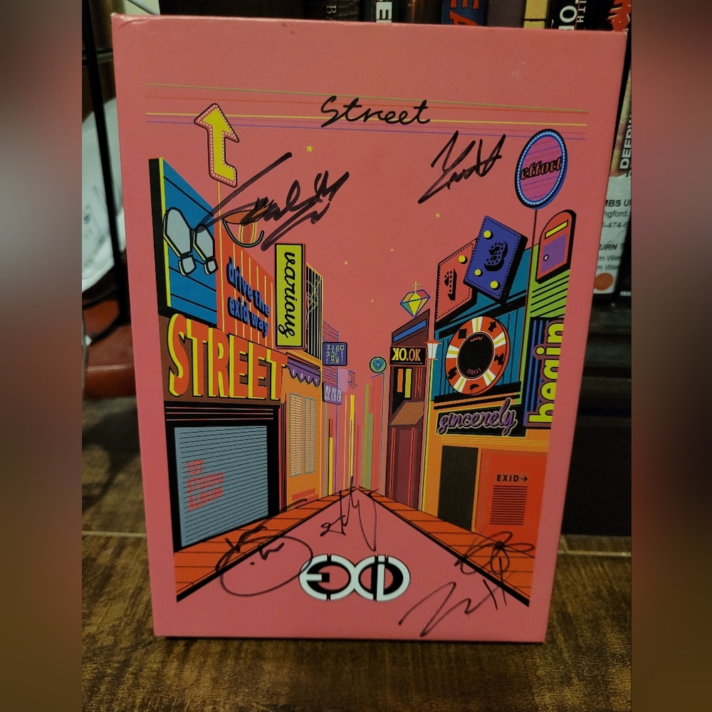 Exid signed album